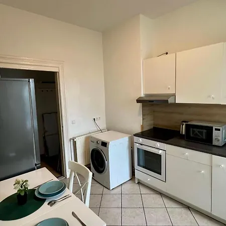 Apartment Komfortable Und Zentrale In - Perfekt Fuer Monteure Und Gruppen *