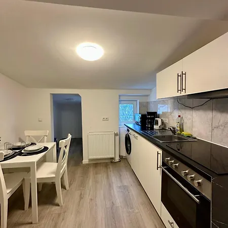Komfortable Und Zentrale In - Perfekt Fuer Monteure Und Gruppen Apartment *